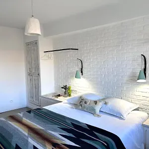 le-40-apartment-lisle-sur-la-sorgue.fr-provencehotel.com/